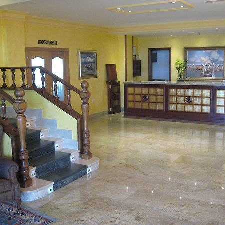 Hotel Restaurante San Roque Medina del Campo Kültér fotó