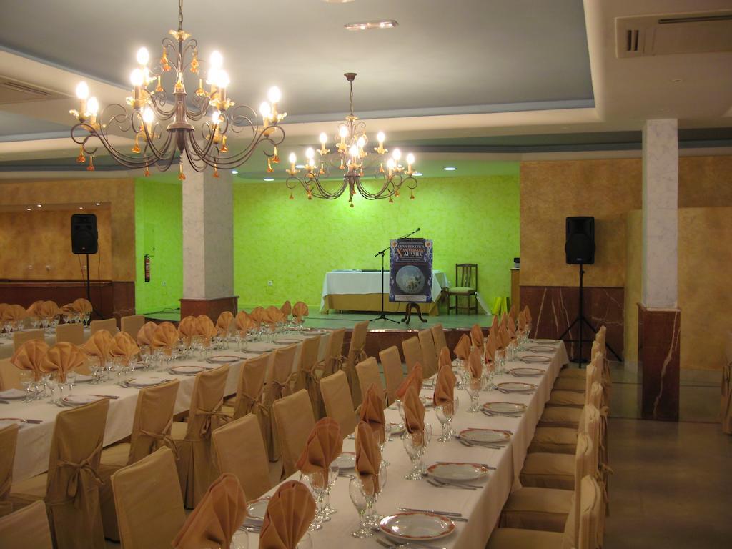 Hotel Restaurante San Roque Medina del Campo Kültér fotó